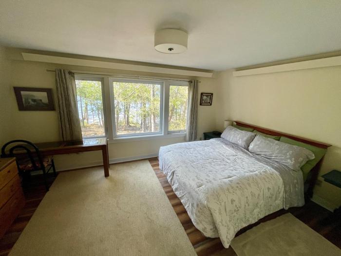 waterfront cottage moosehead lake