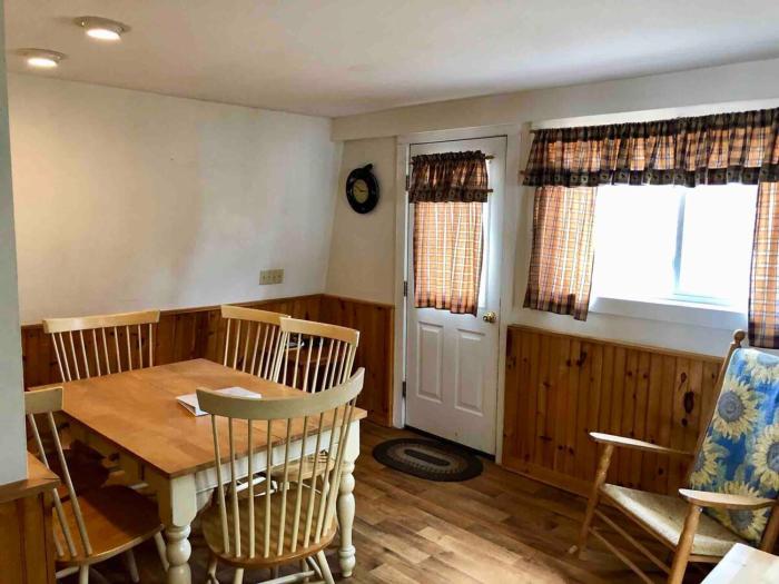 waterfront cottage moosehead lake