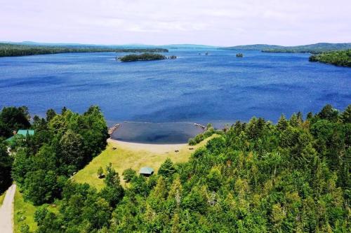 waterfront cottage moosehead lake