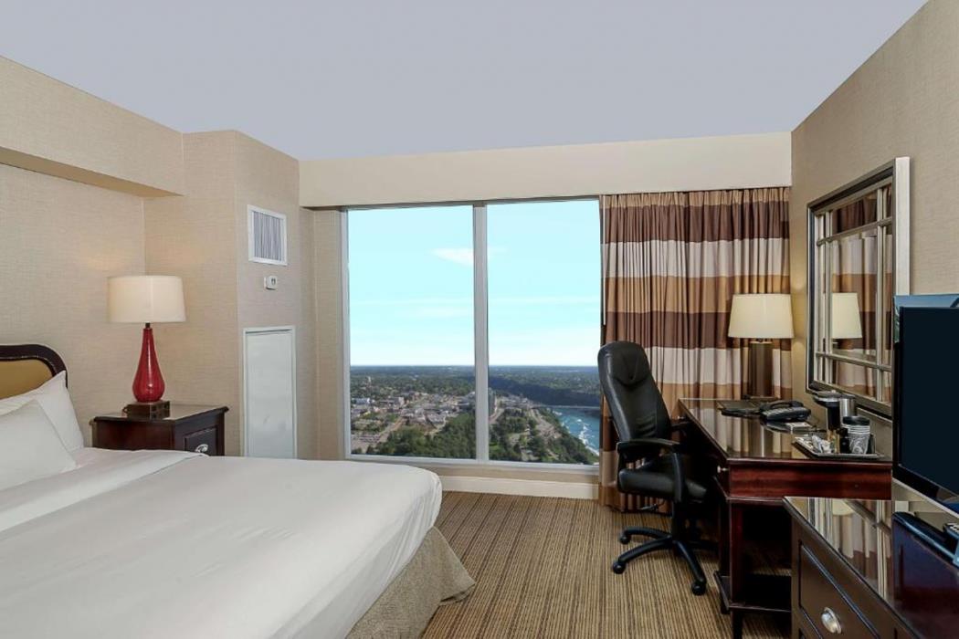 hilton niagara falls fallsview hotel and suites