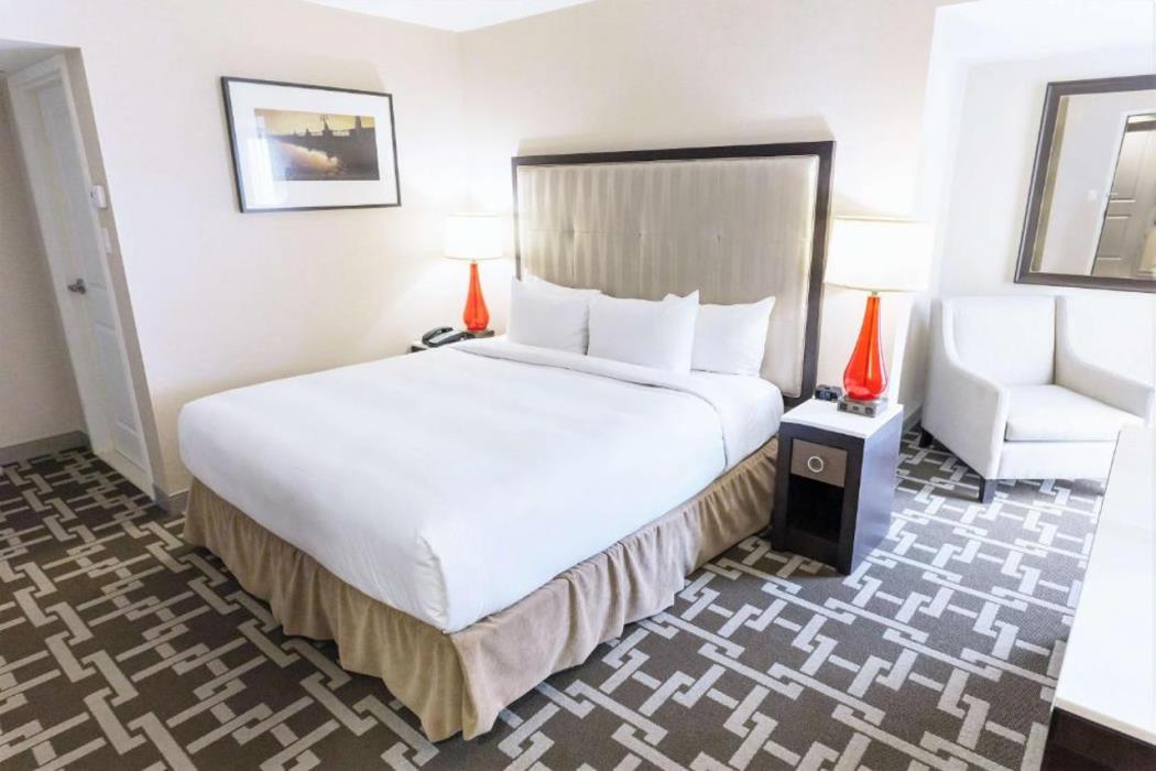 hilton niagara falls fallsview hotel and suites