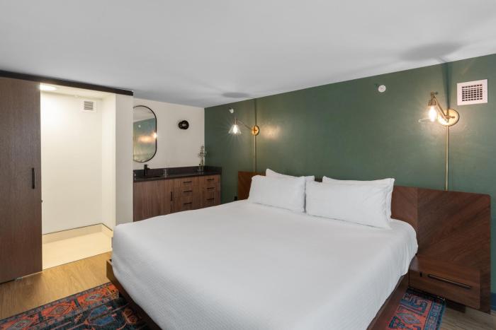 the rathbone hotel