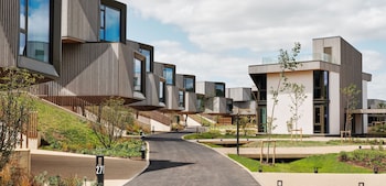 Escapade Silverstone,,3 star