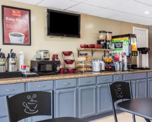 econo lodge coliseum