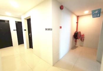 Hotel O Hi Inn,,2 star