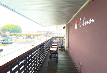 Hotel O Hi Inn,,2 star