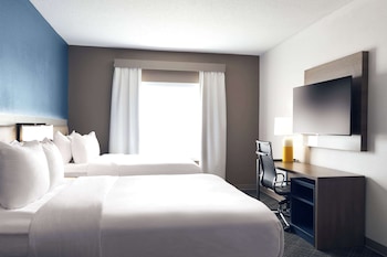 comfort suites milwaukee airport