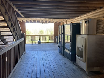 gold suites rentals