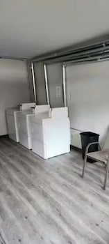 gold suites rentals