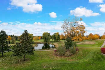 2 bedroom condo golf course views 5166