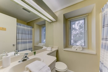 2 bedroom condo golf course views 5166