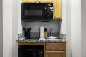 Lakeview Golf Retreat 1Bdr Condo 5057,5057 Valleyway Dr,3 star