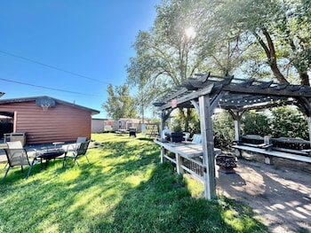The Yucca Motel And Cabins,401 U.S. 54,2 star