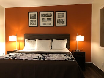 Lindenhurst Motel,,2 star
