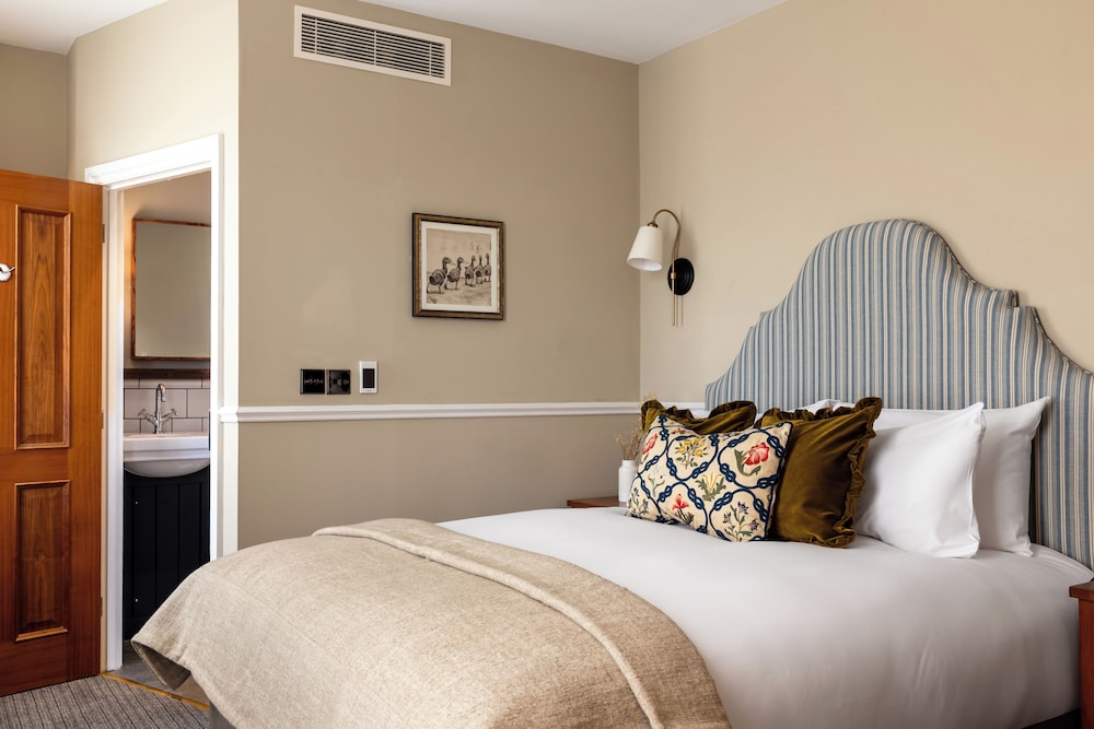 the drayton court hotel