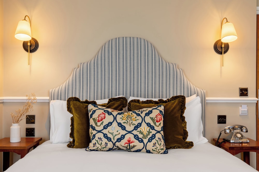 the drayton court hotel