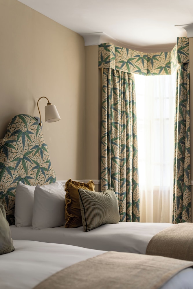 the drayton court hotel