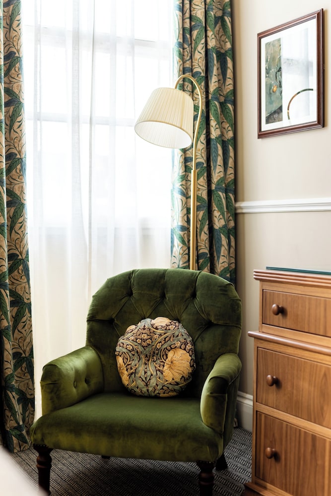 the drayton court hotel