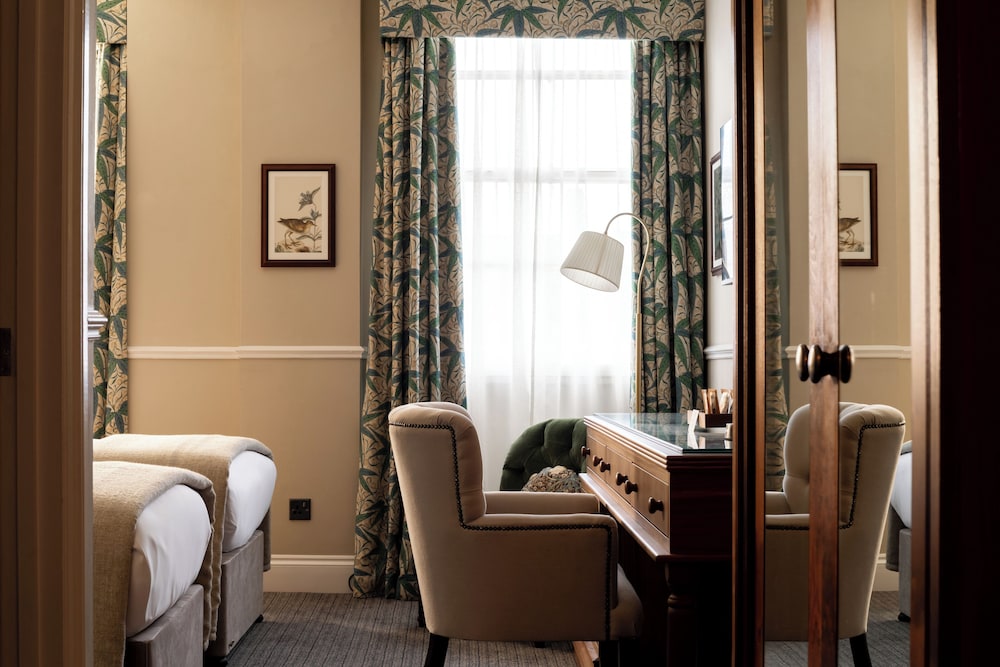 the drayton court hotel