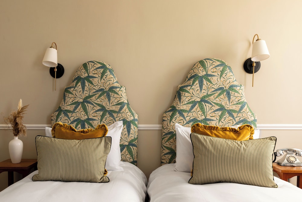 the drayton court hotel