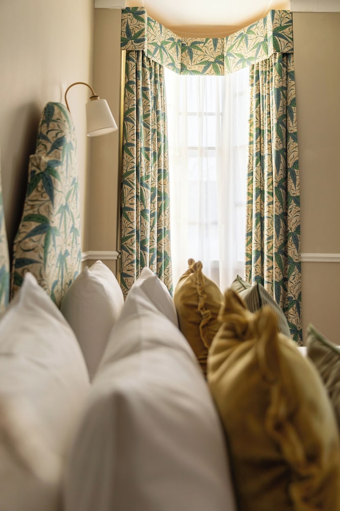 the drayton court hotel