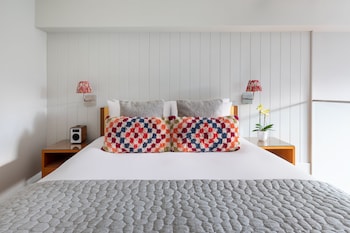 town hall hotel shoreditch