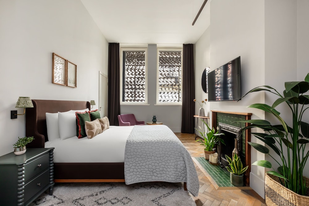 town hall hotel shoreditch