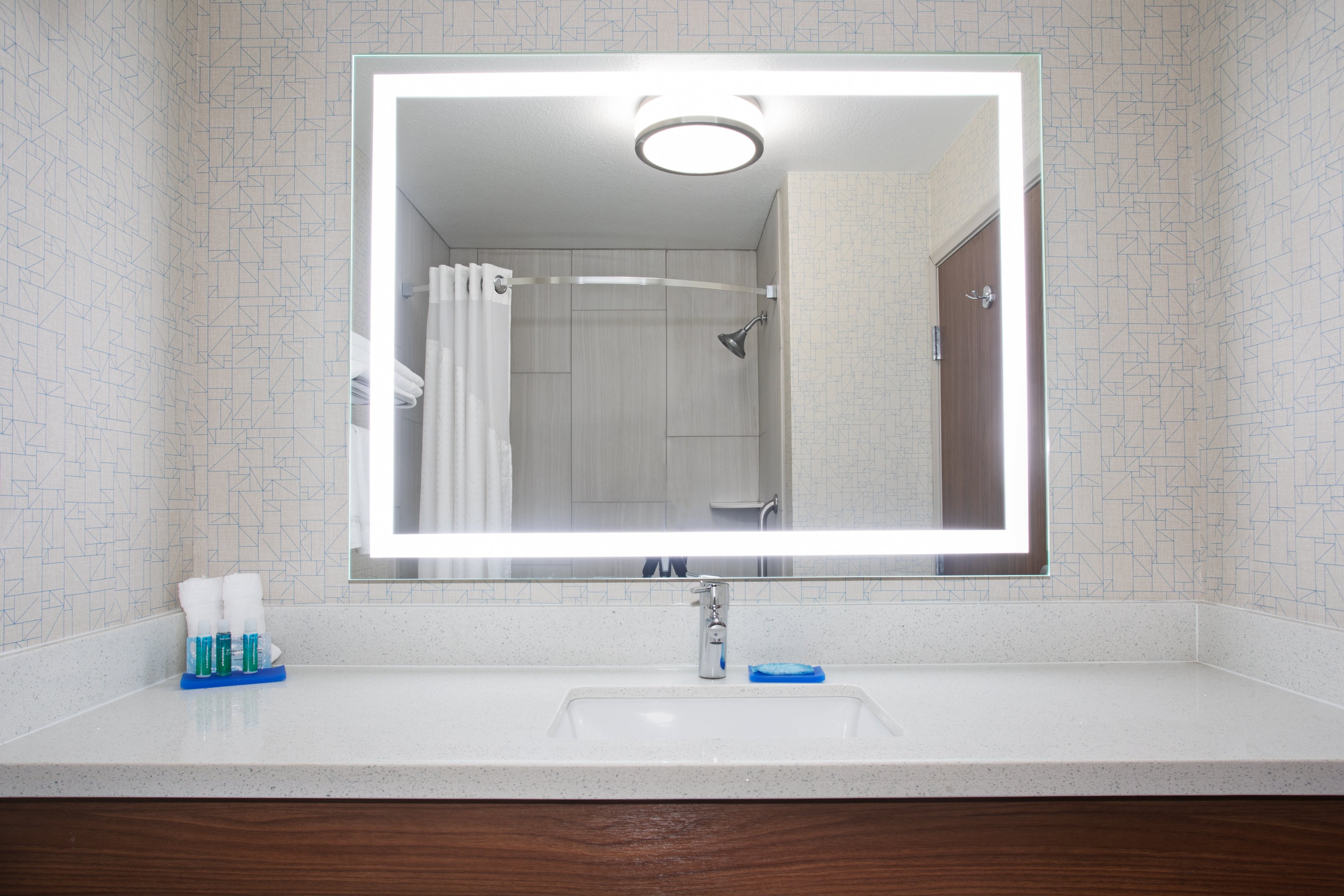 holiday inn express hotel and suites longmont by ihg