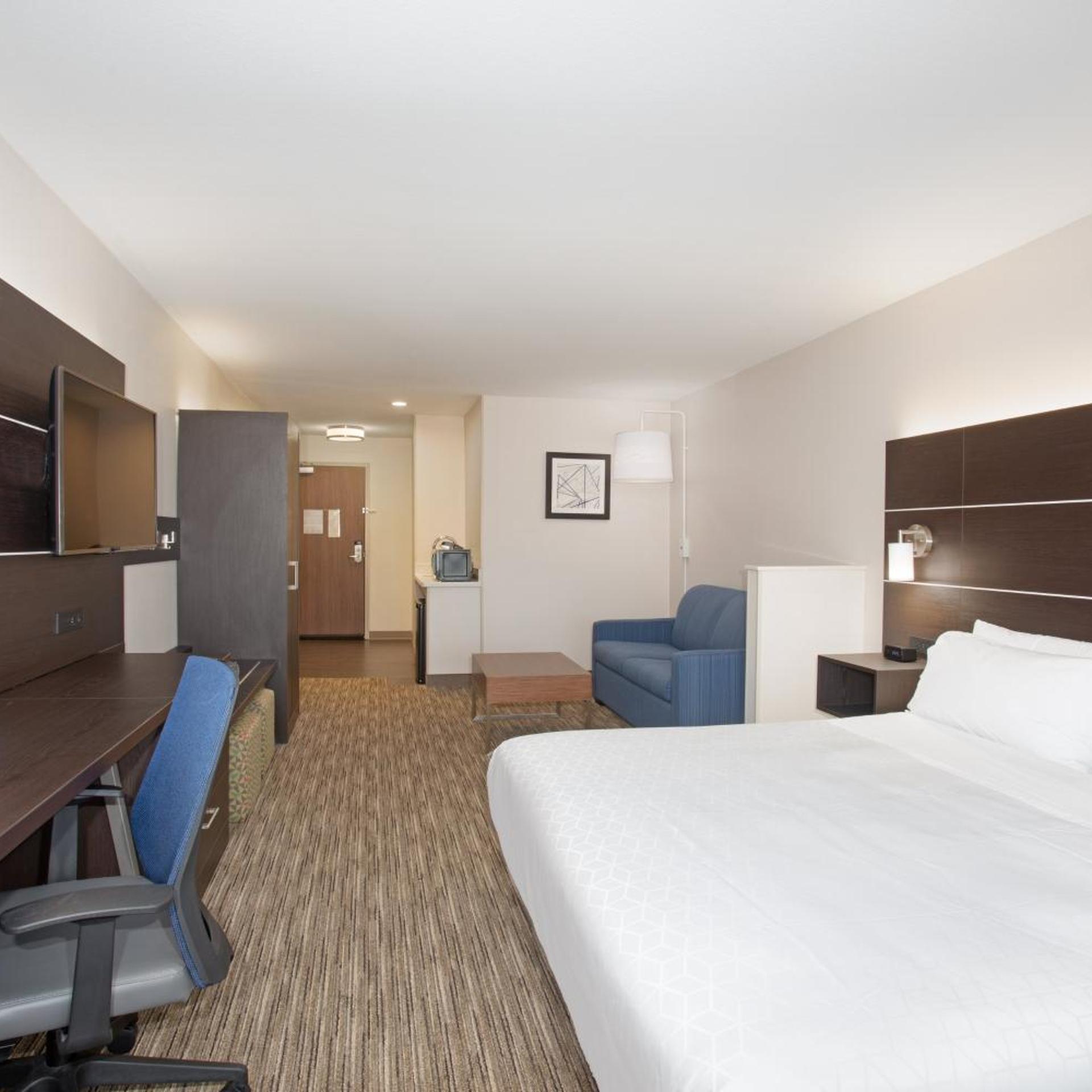 holiday inn express hotel and suites longmont by ihg