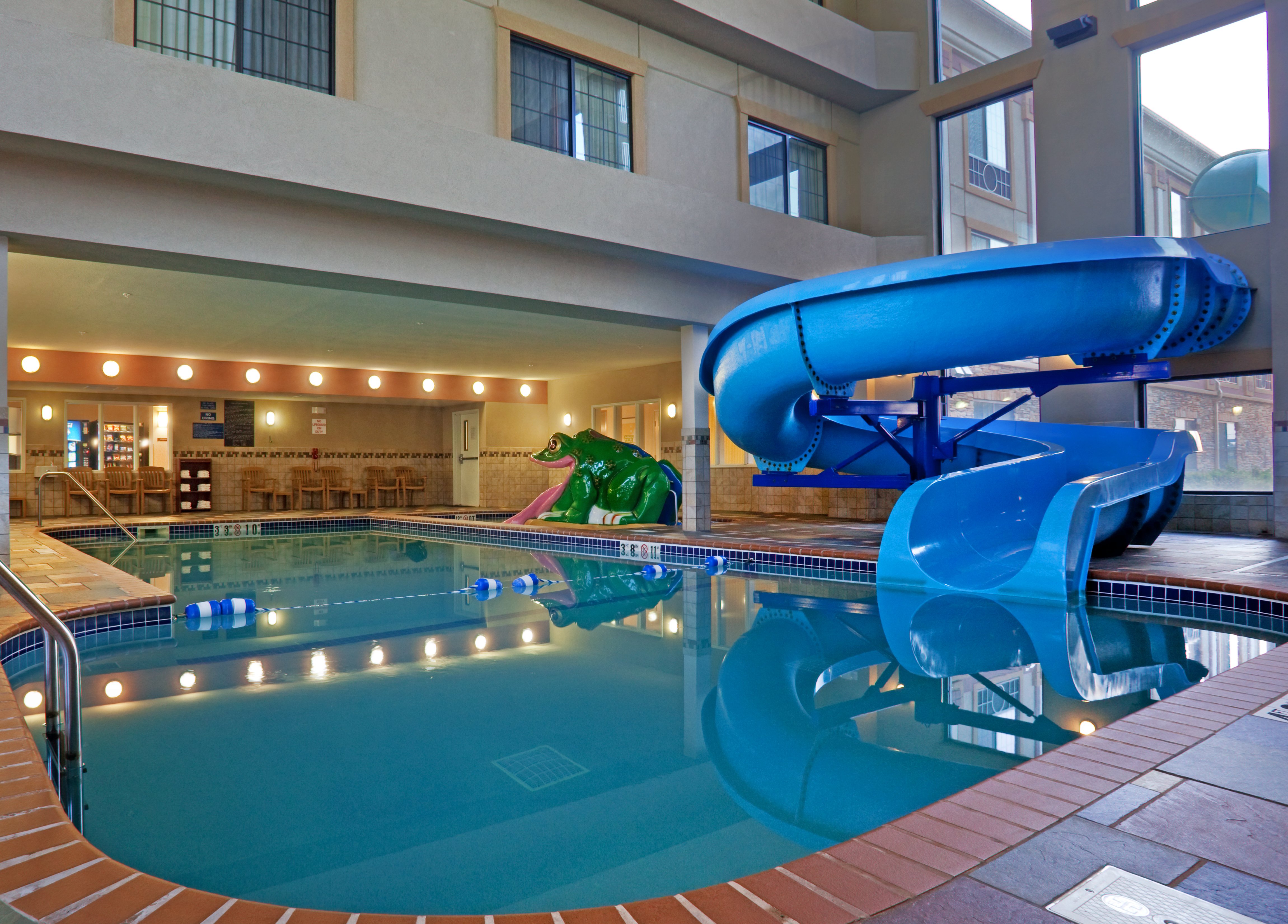 holiday inn express hotel and suites longmont by ihg