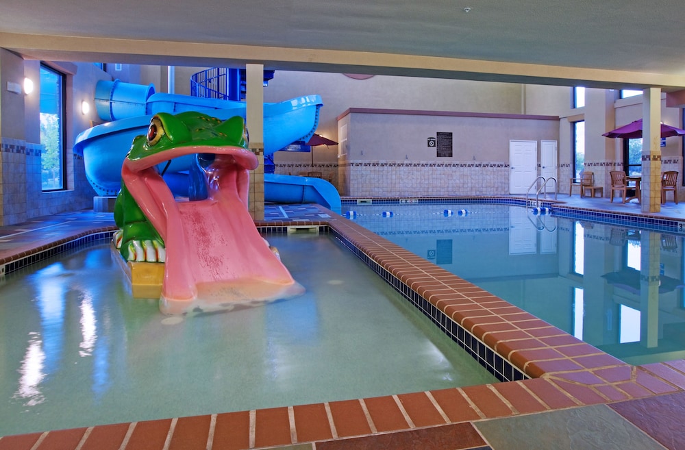 holiday inn express hotel and suites longmont by ihg