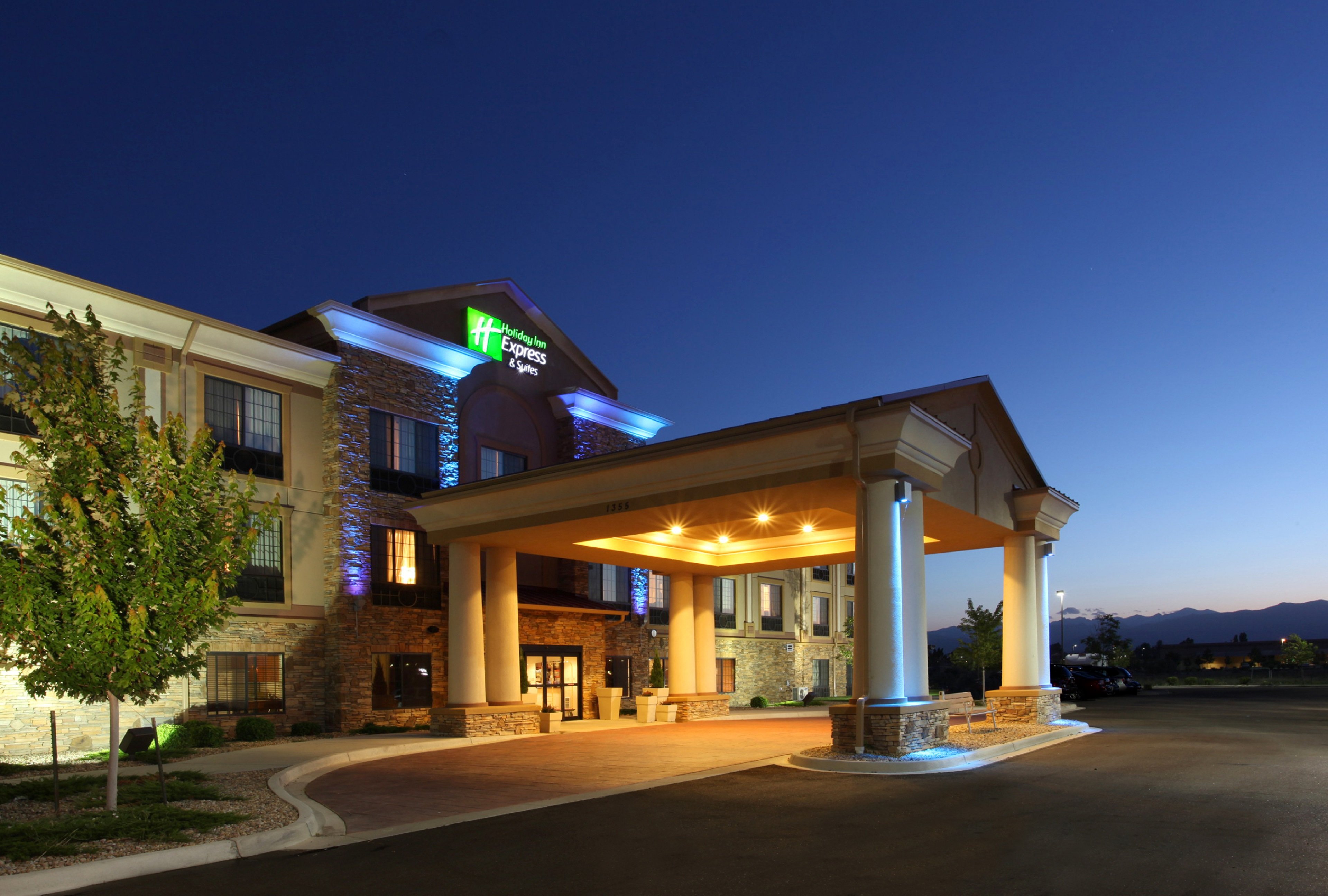 holiday inn express hotel and suites longmont by ihg