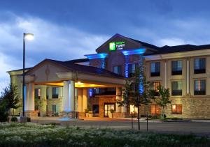 holiday inn express hotel and suites longmont by ihg