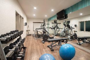 holiday inn express hotel and suites longmont by ihg
