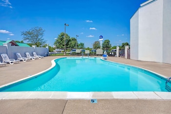 Baymont By Wyndham Louisville Airport South,Louisville>>Jefferson County,3 star