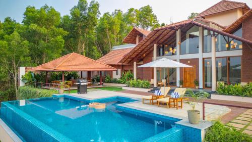 ama stays and trails vivid foliage kasargod mangalore