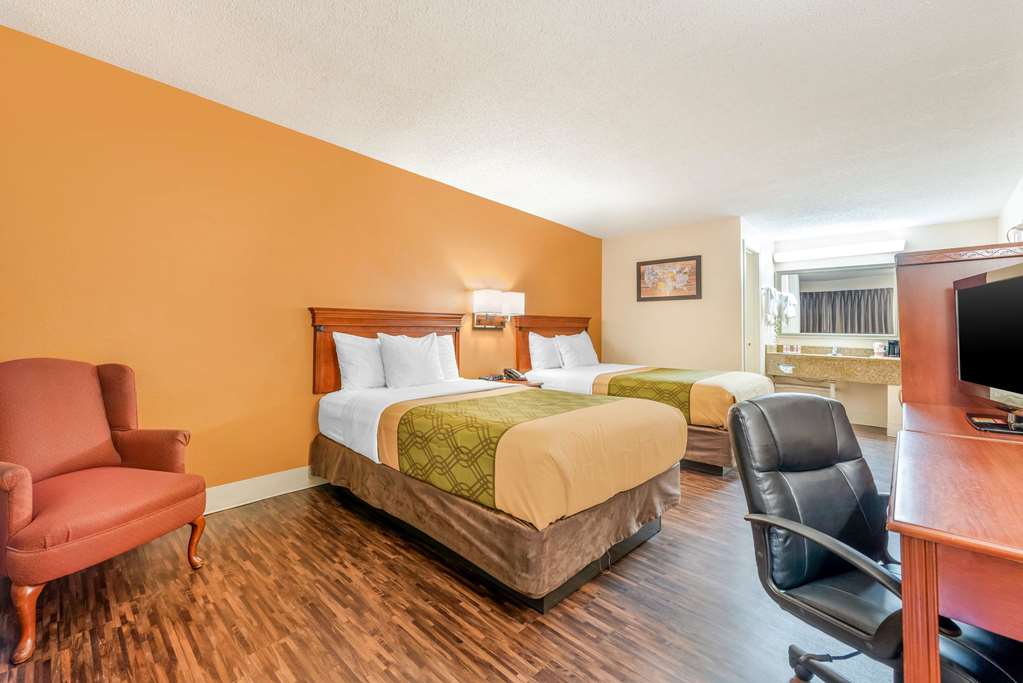 econo lodge downtown louisville