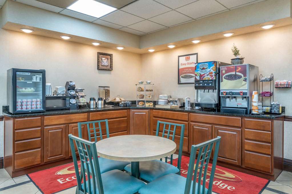 econo lodge downtown louisville