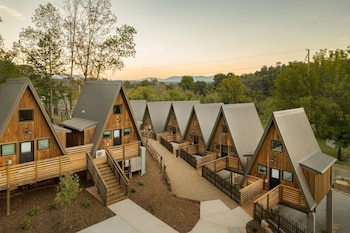 wrong way river lodge and cabins