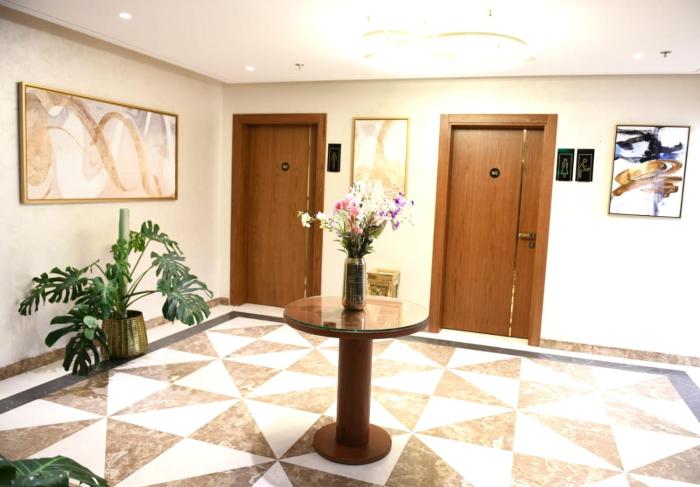 renee suite