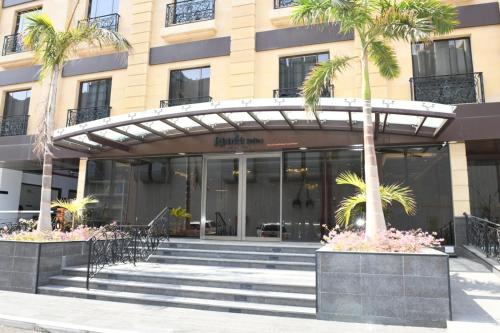 renee suite