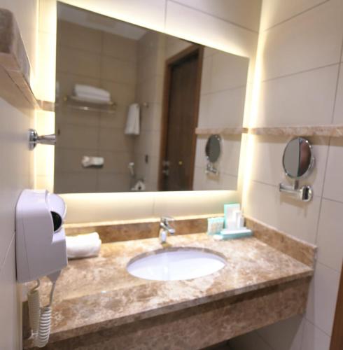 renee suite