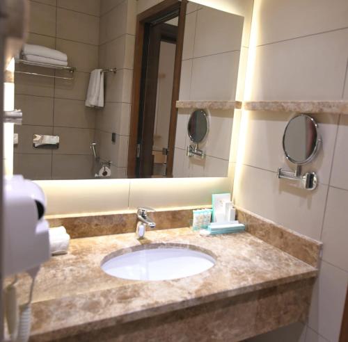 renee suite