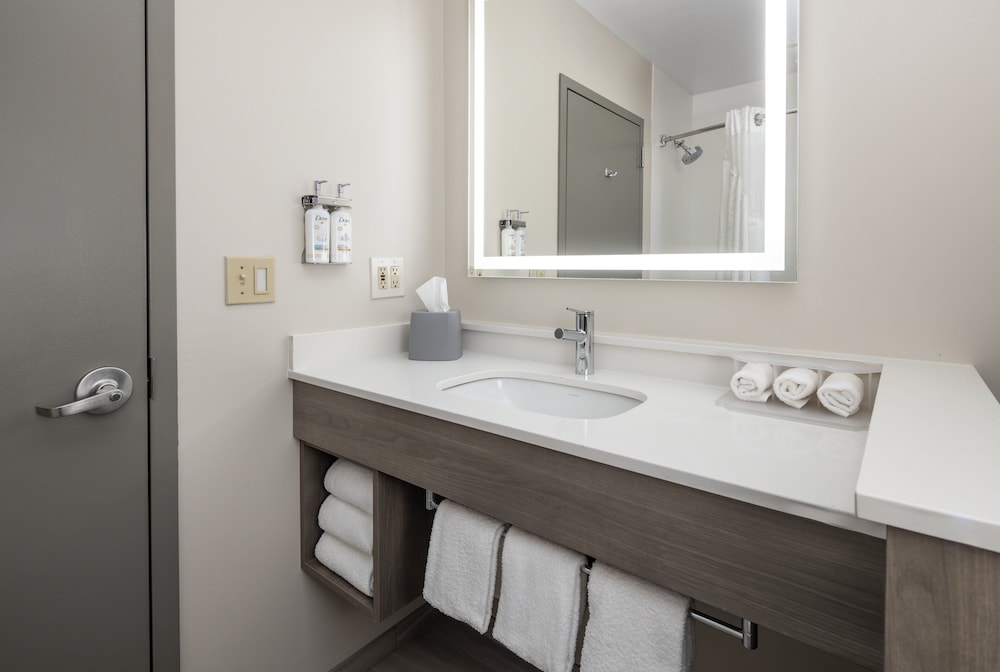holiday inn express ludlow by ihg