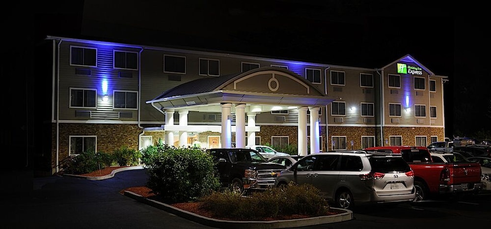 holiday inn express ludlow by ihg
