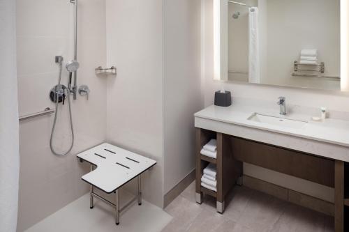 hyatt house royal oak birmingham