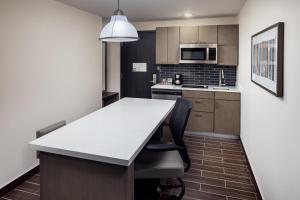 hyatt house royal oak birmingham