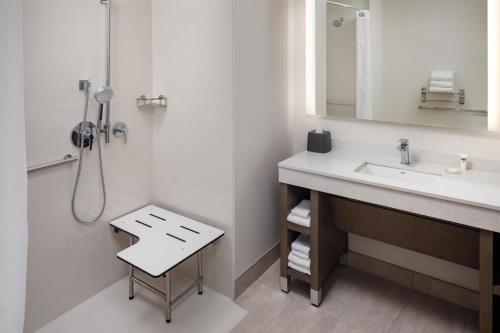 hyatt house royal oak birmingham