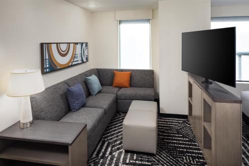 hyatt house royal oak birmingham