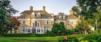Kane Manor Inn,,3 star